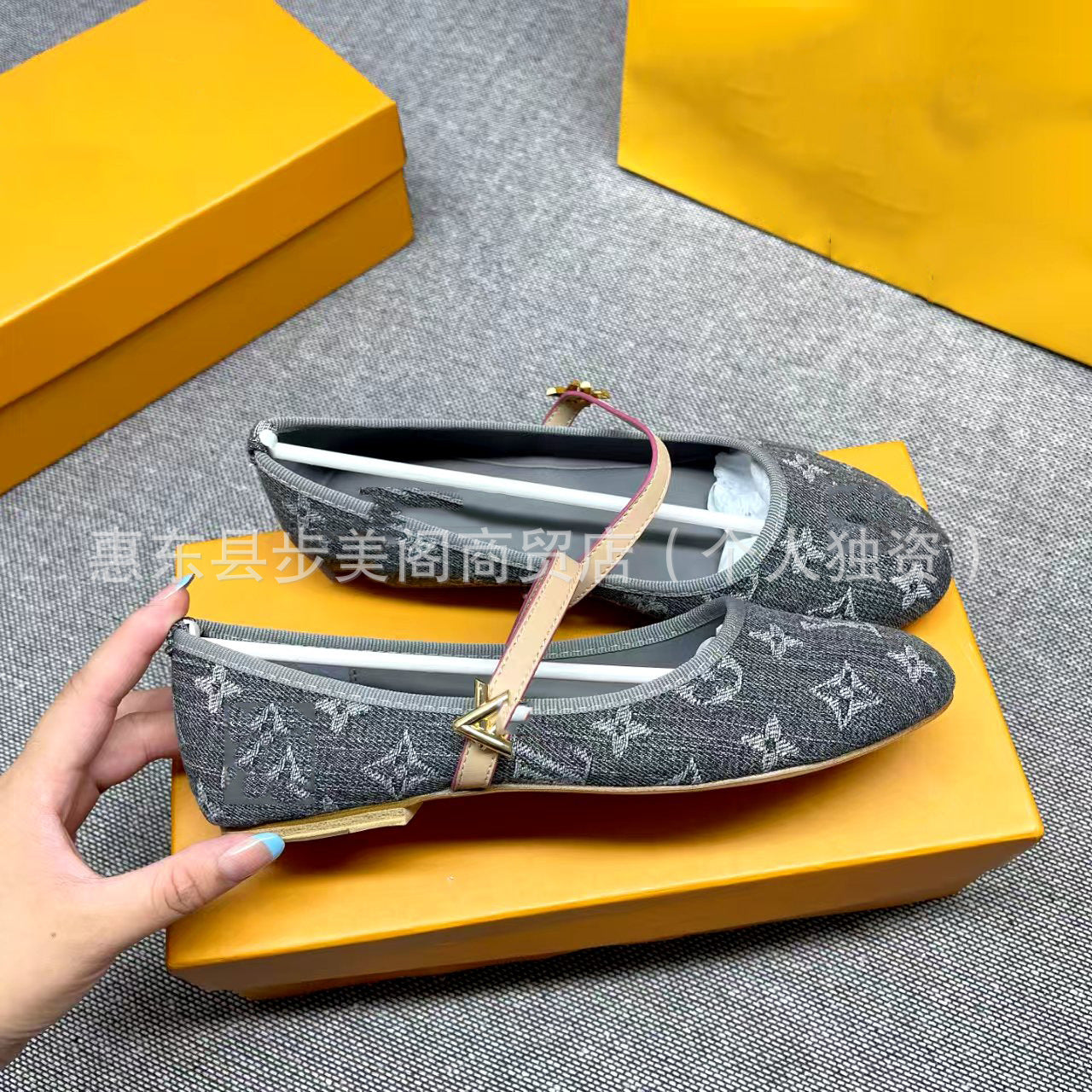 Gucci LV Flat