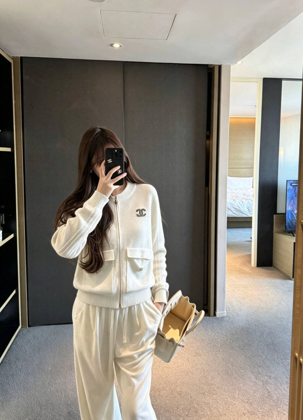 Chanel Sweatshirt