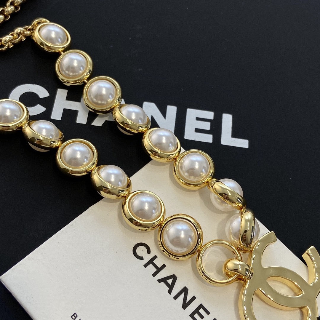 Chanel Gold Pearl Necklace