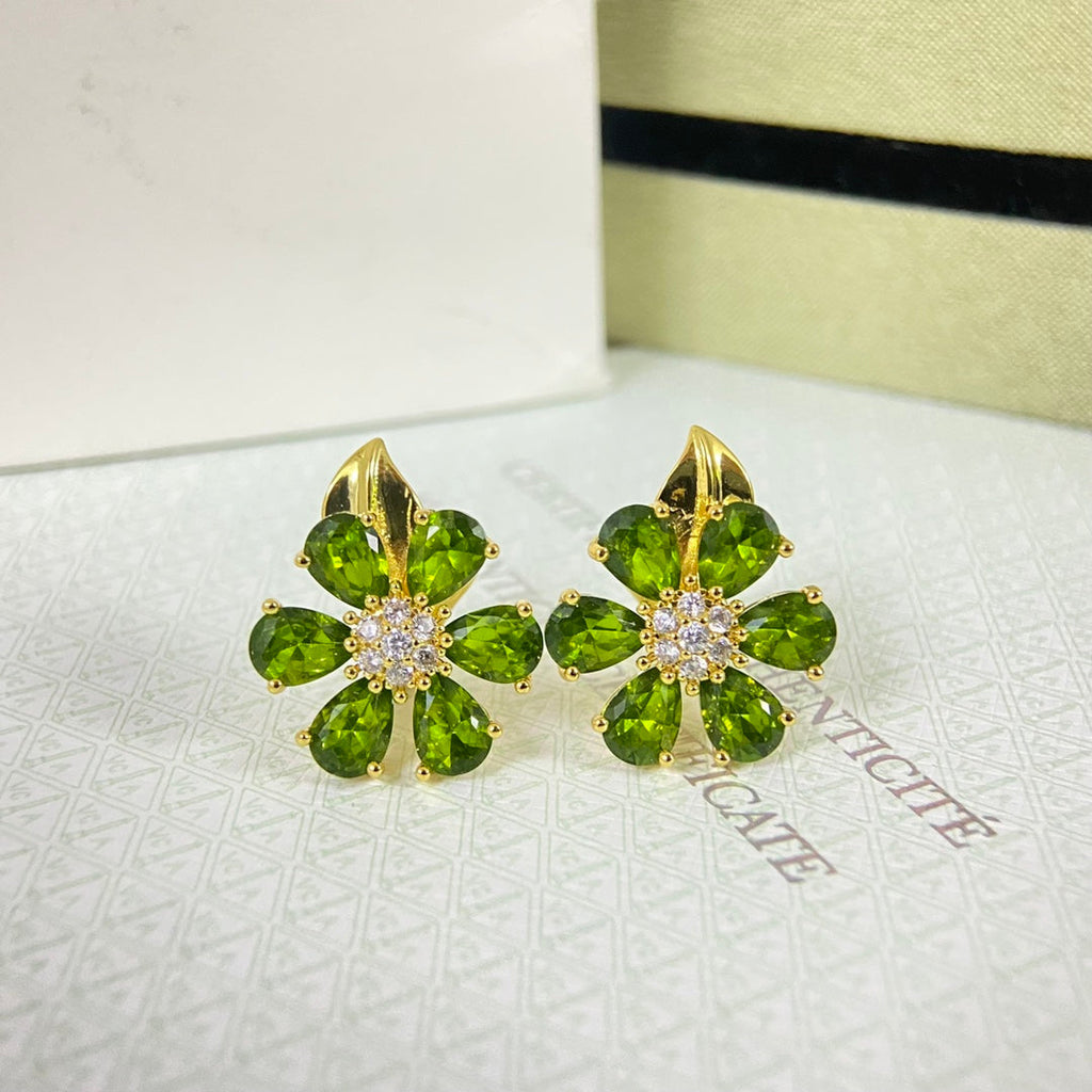 VCA Diamond Flower Earstud