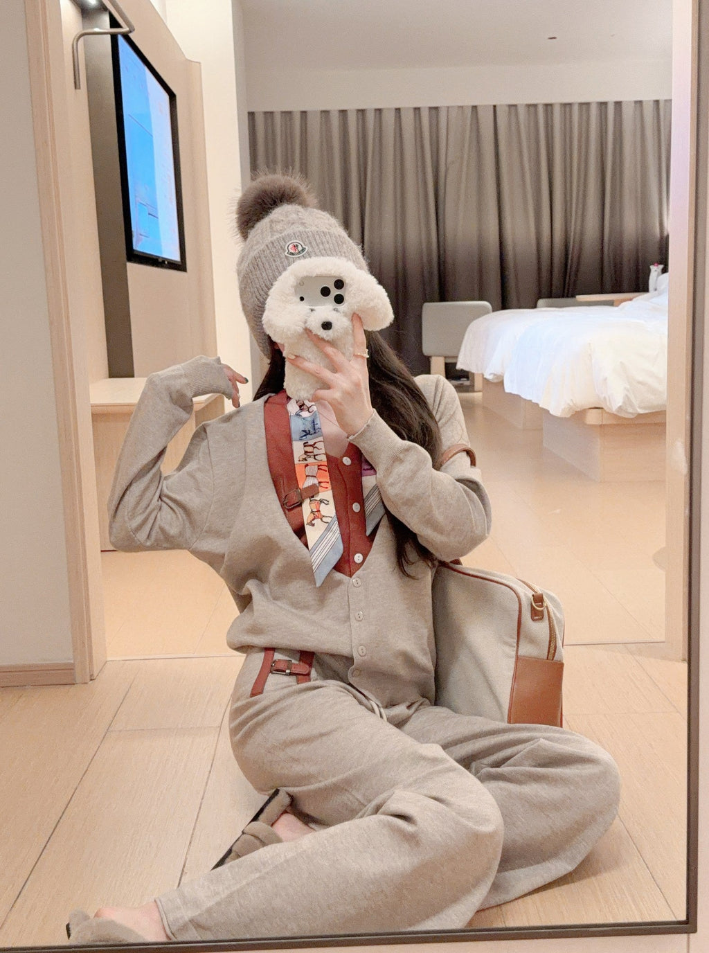 Hermes Causal Knitted Suit (With Scarf)