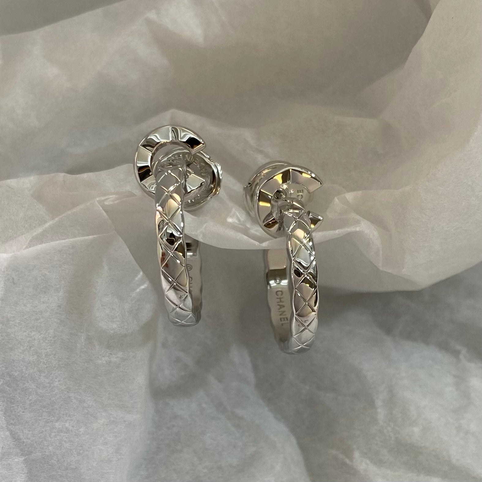 Chanel Coco Crush Earrings Hoop